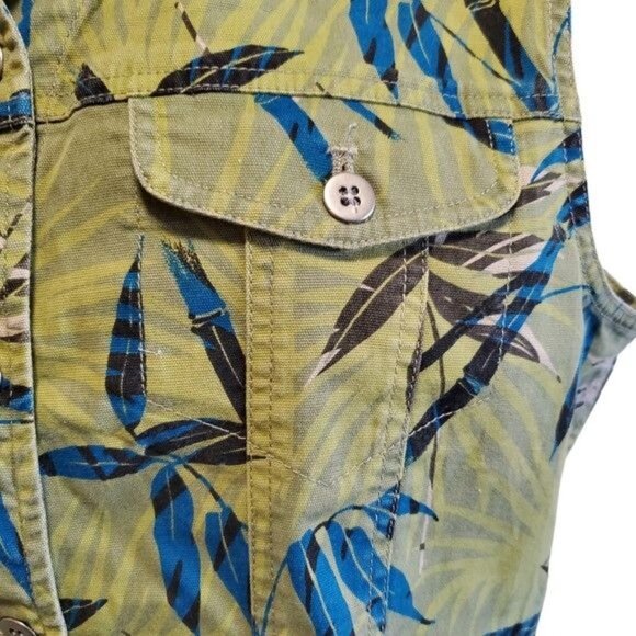 Chico's Button Up Vest Olive Khaki Green Bamboo Leaf Tropical Print Sz 3/16 NWT - Picture 4 of 11